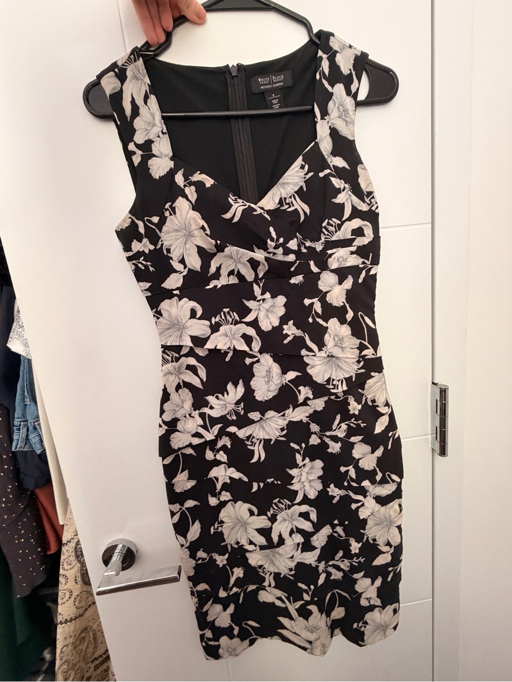 White Floral Print Black Dress with Builtin Shapewar by White House Black Market